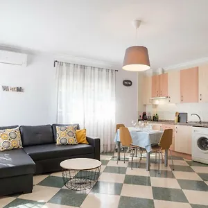 apartment-la-malaguena.1costadelsol.com/